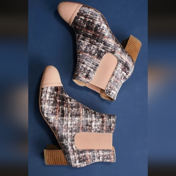 Anthropologie "Chelsea" Velvet Ankle Booties - Picture 1 of 12